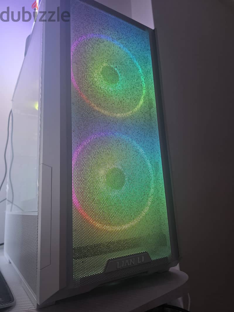 Lian Li Lancool II RGB E-ATX - Case Only with Extra Fan 1