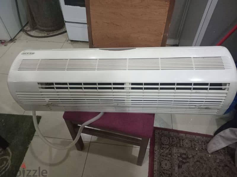 Air conditioning in good condition 0