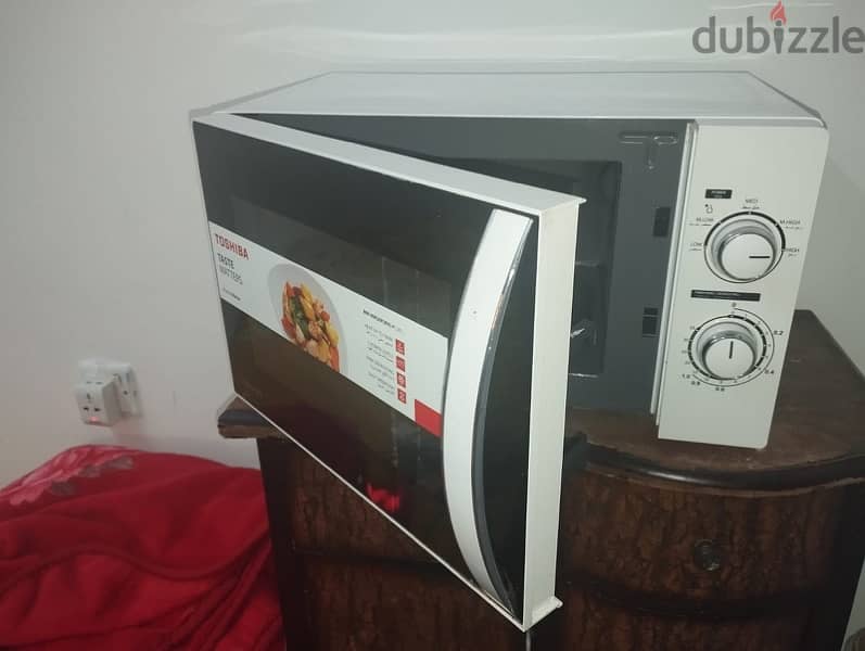 microwave oven 0