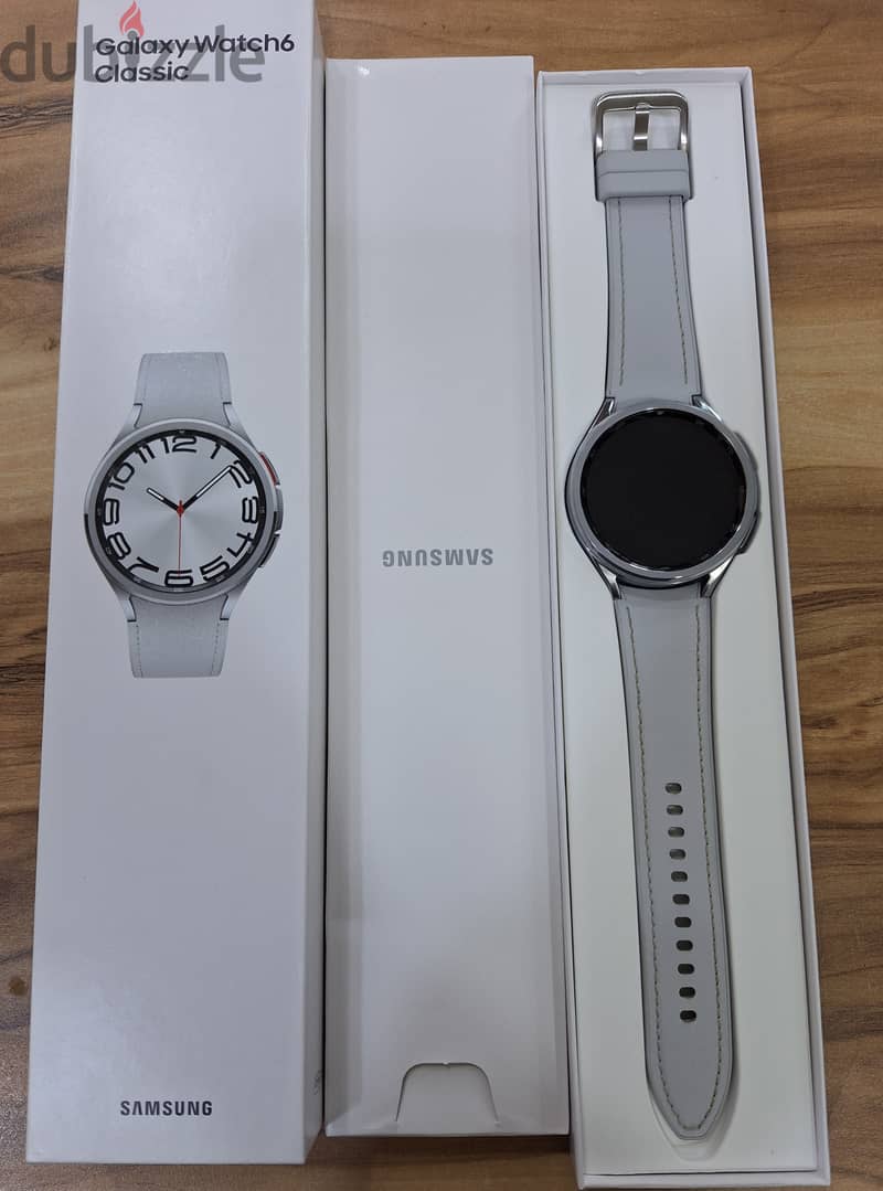 Almost  ew condition Samsung watch 6 classic 47mm and watch 5 pro 5