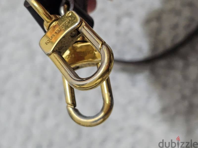 AUTHENTIC LOUIS VUITTON STRAP 17