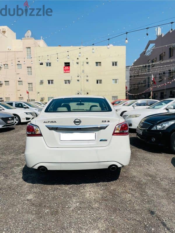 Nissan Altima 2014 4