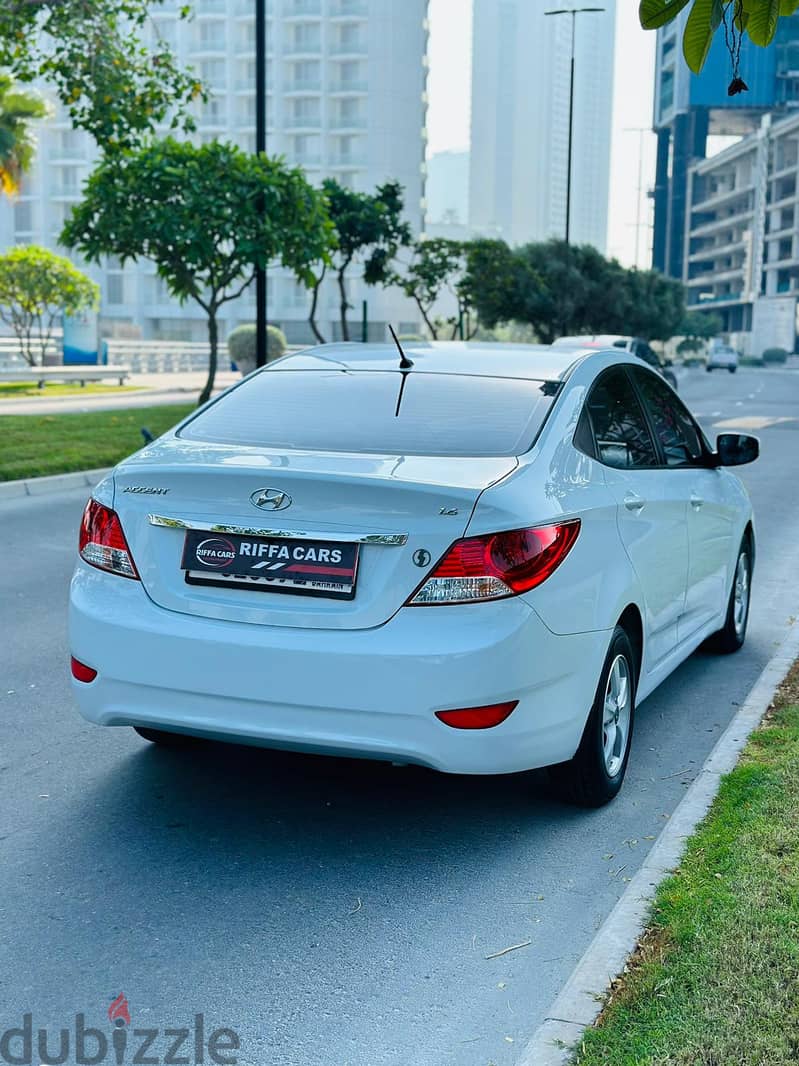 Hyundai Accent 2018 4