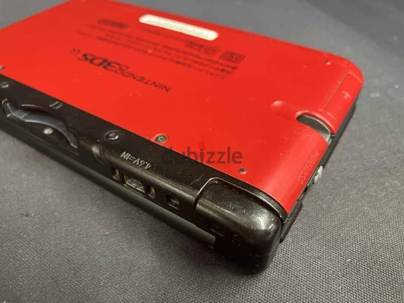 nintendo 3ds LL bigger screen 64gb memory hacked with charger 1