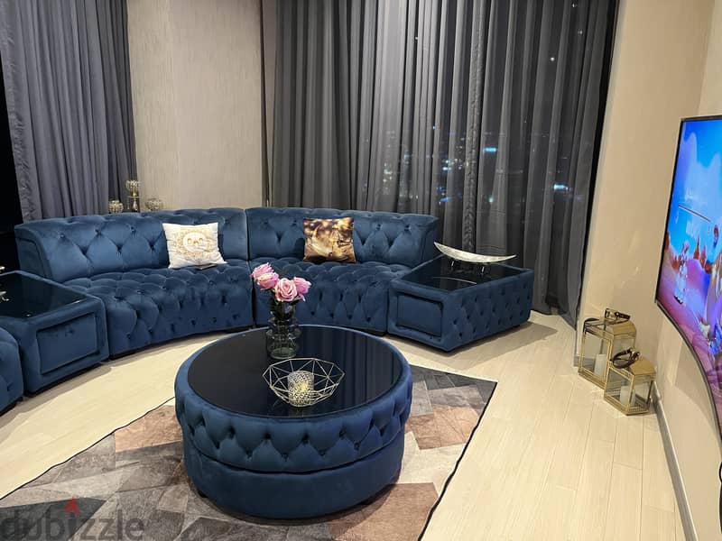 كنبه في حاله ممتازه\Sofa in an excellent condition for sale 1