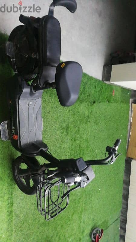 للبيع سكوتر كهربائي نظيف for Sale electric scooter 2