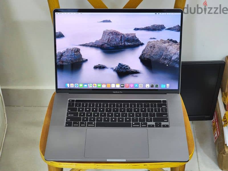 MacBook Pro 16" | Core i9 | 32GB RAM | 4GB AMD Graphics 0