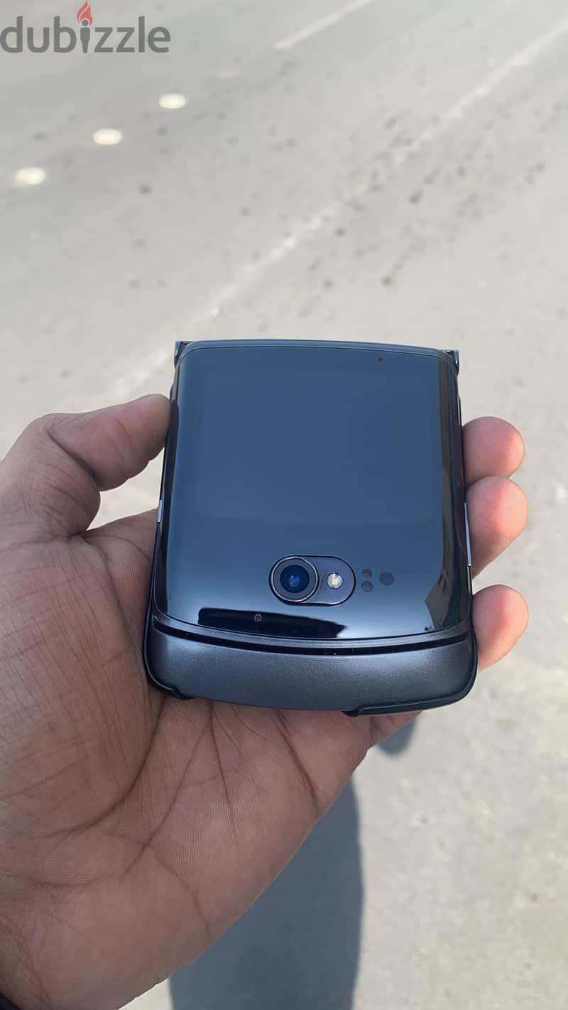 MOTOROLA RAZR 5G (256 GB) 1