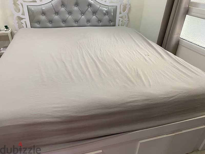 king size bed 2