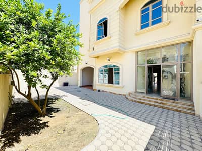 WELL MAINTAINED - NAVY APPROVED - VILLA