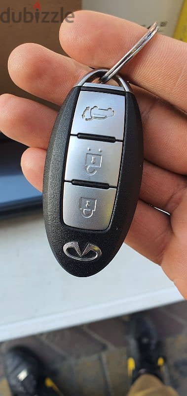 seel Infiniti Car Original Remote With Key 3