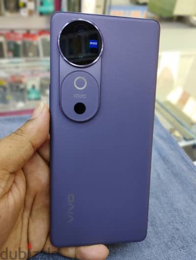 Vivo V40 5g for sell