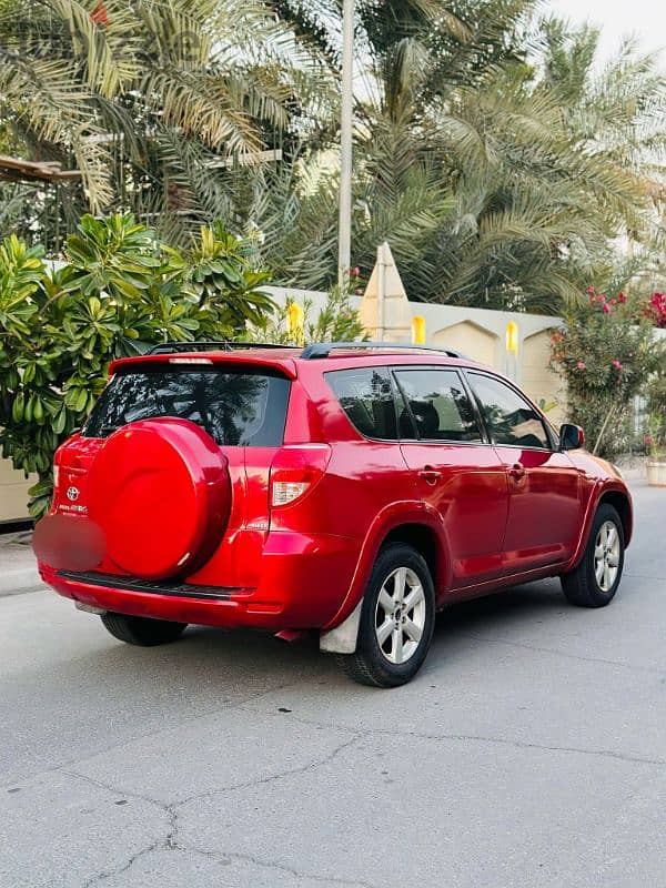 Toyota Rav 4 2007 model. Well Maintained Car in Excellent Condition 5