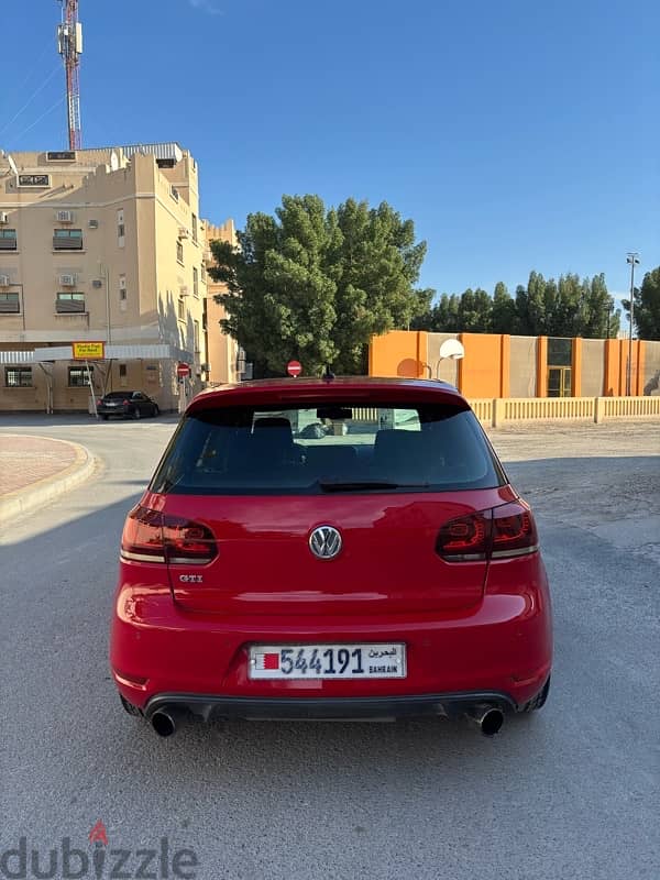 Volkswagen GTI 2012 1