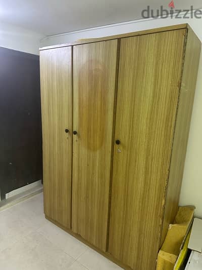 3 Door cupboard