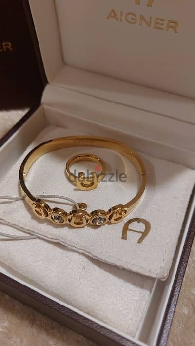 Aigner Bangle with Ring