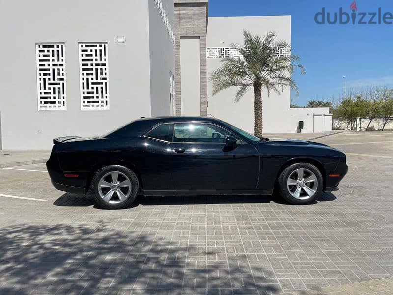 2013 model Dodge Challenger 2