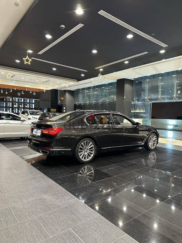 BMW 750Li Model 2017 4