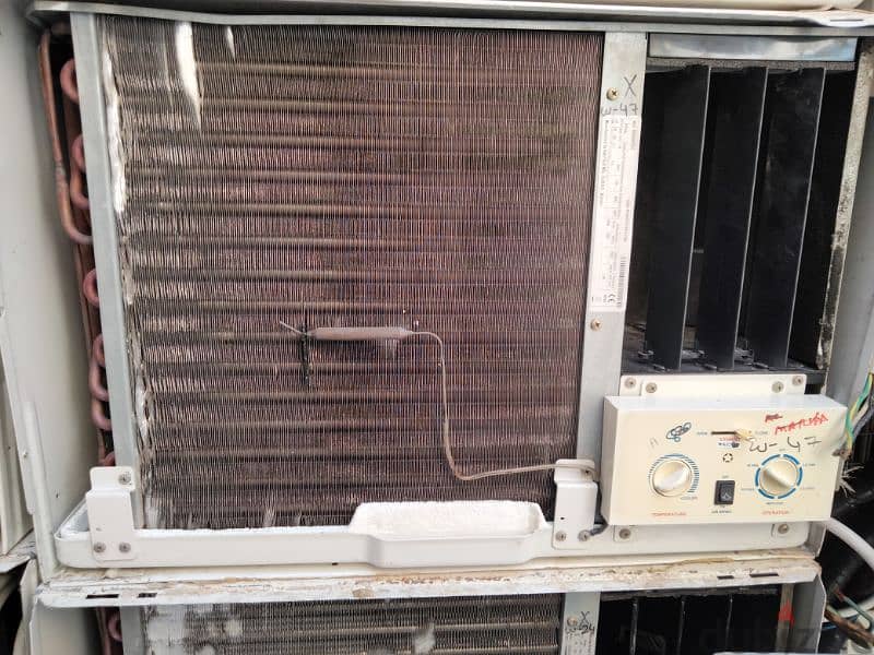 2ton AC for sale good condition good working with fixing 1