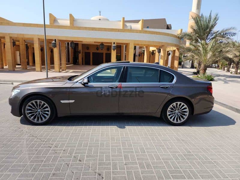 BMW 7-Series 2015 10