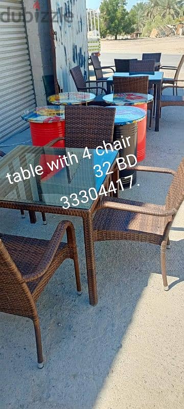 table with 4 chair