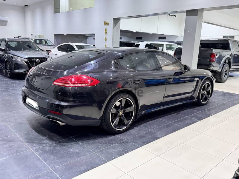 Porsche Panamera 2014 black 7