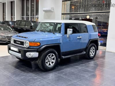 Toyota FJ Cruiser 2016 BLUE