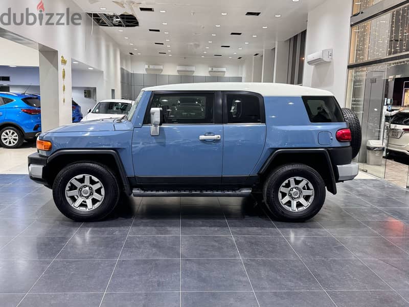 Toyota FJ Cruiser 2016 BLUE 1