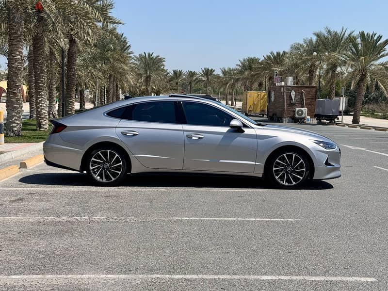 Hyundai Sonata 2021 Silver 3