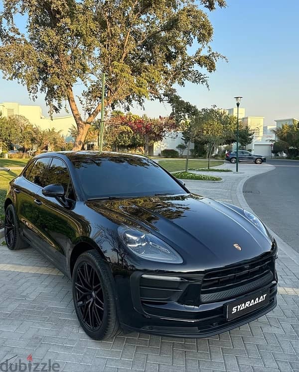 Porsche Macan 2022 1