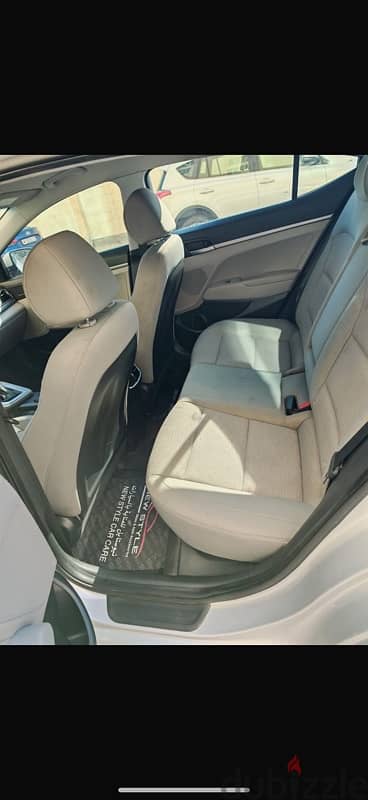 Hyundai Elantra 2018 Bahrain agency 4