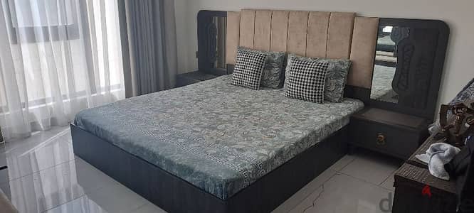 King Size Bed (Without Mattress)