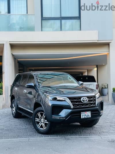 Toyota Fortuner 2022