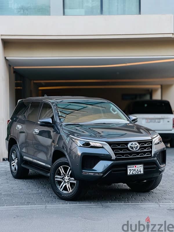 Toyota Fortuner 2022 7