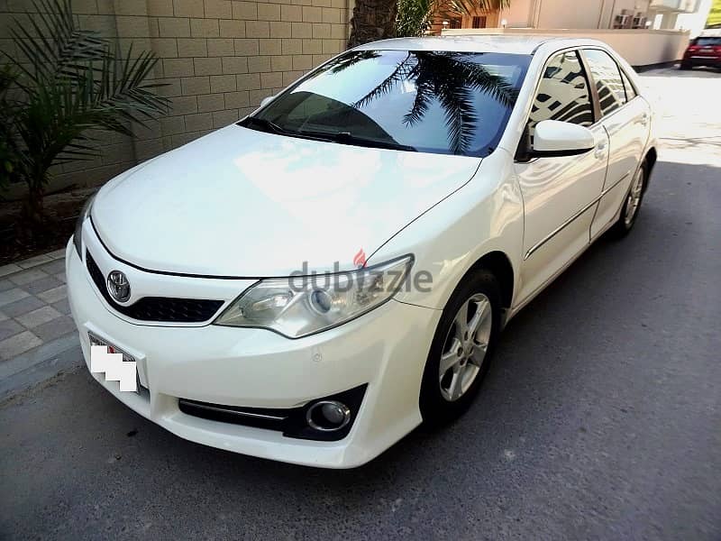 Toyota Camry GL 2.4 L 2013 White Well Maintained Urgent Sale 0