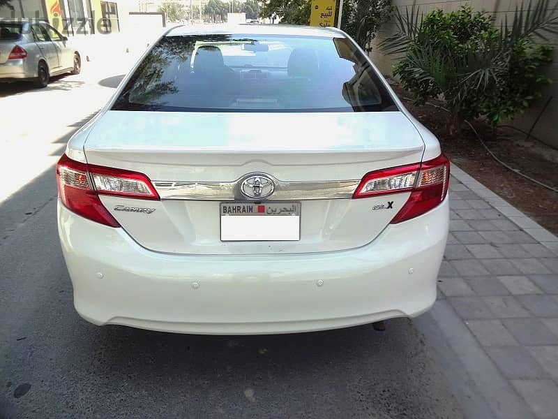 Toyota Camry GL 2.4 L 2013 White Well Maintained Urgent Sale 2