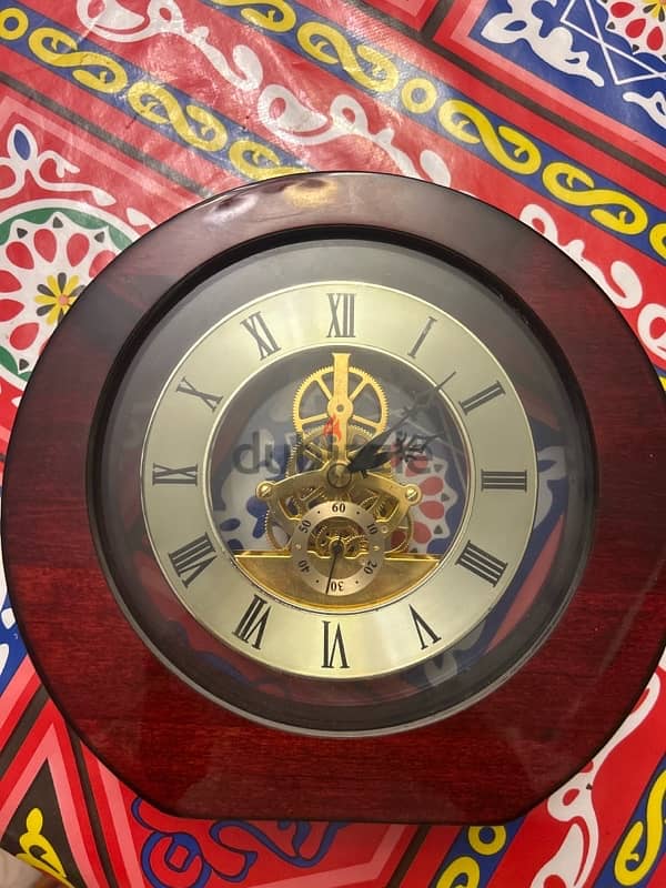 maroon clasic clock 1