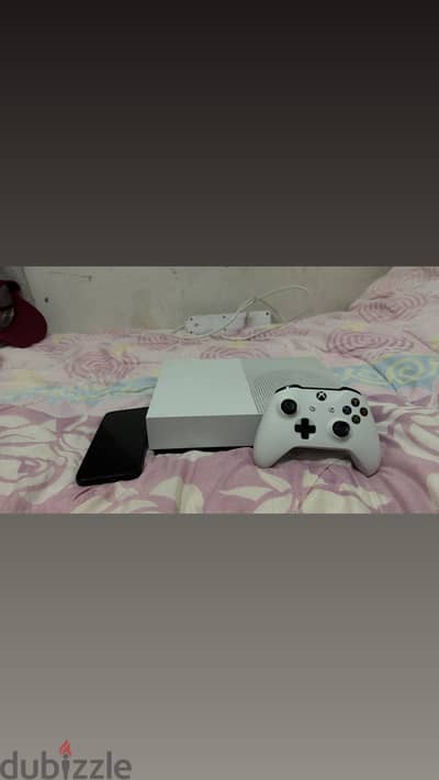 للبيع او للبدل Xbox One S all digital edition