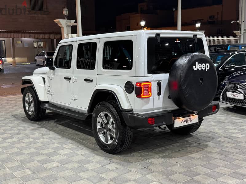 Jeep Wrangler 2021 9