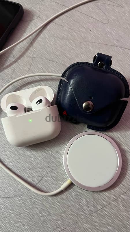 airpods pro 3rd G & magsafe charger type c 2