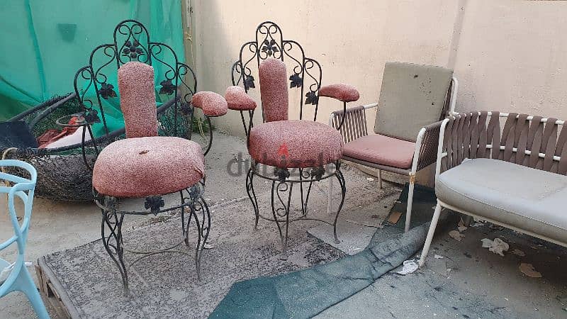 outdoor furniture at throw away price 2