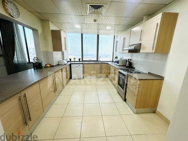 Sea View Luxury Two Bedroom Apartment 4