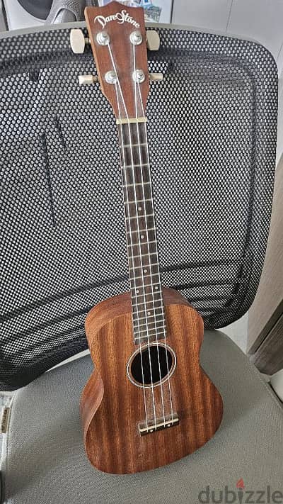 UKULELE in excellent condition