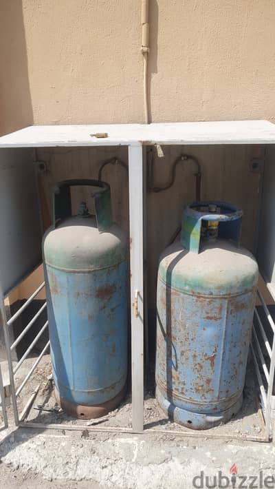 Used Cylinder for sale 2nos