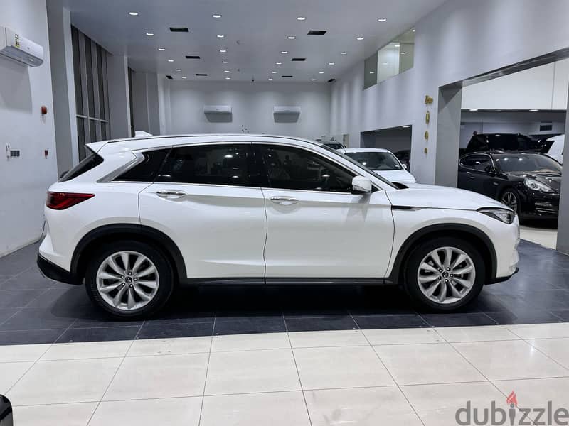 Infiniti QX50 2019 White 3