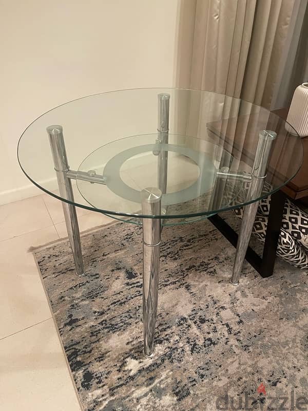 used table in good condition 0