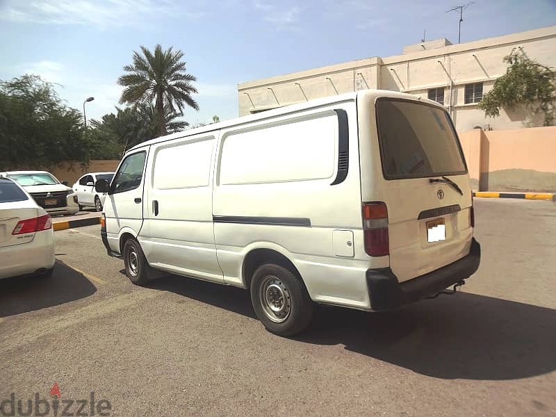 Toyota Hiace Delivery Cargo Van Well Maintained For Sale! 3