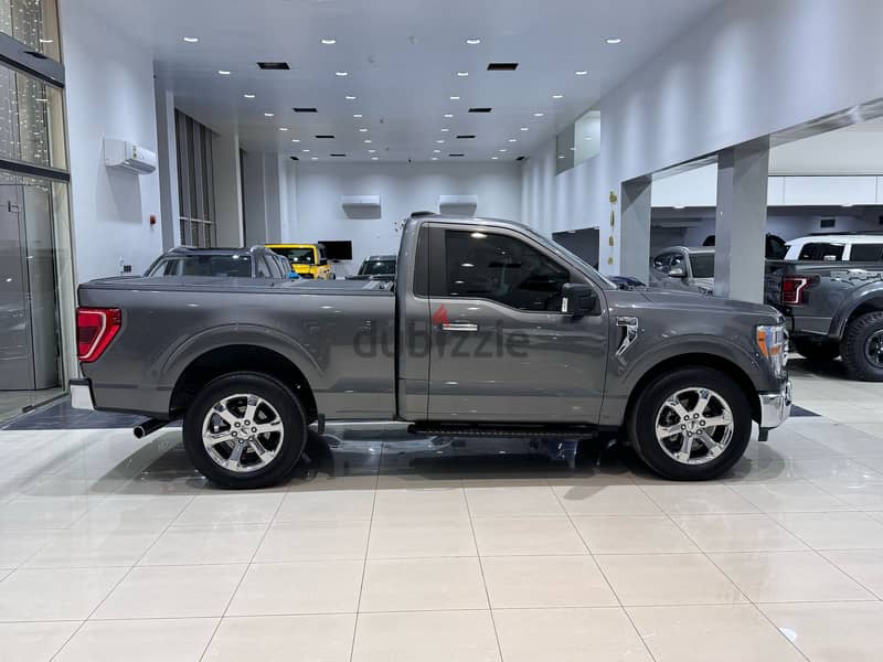 Ford F150 XLT 2022 Grey 3