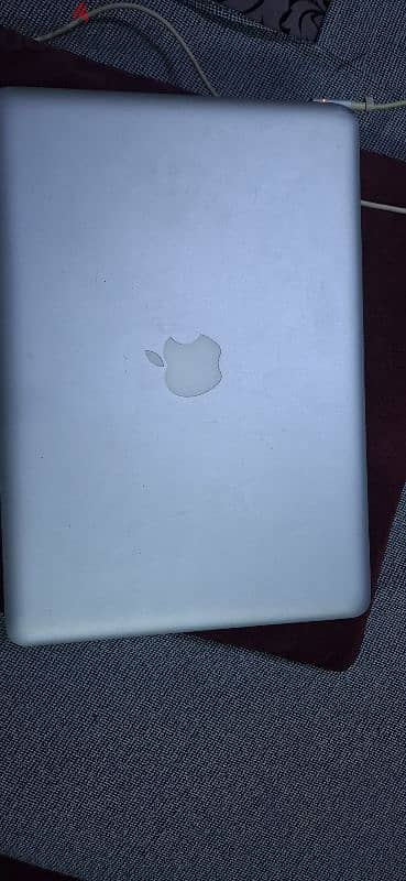 mac book pro 4