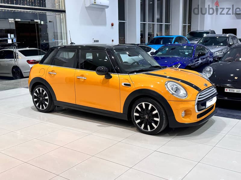 MINI Cooper 2016 Orange 0